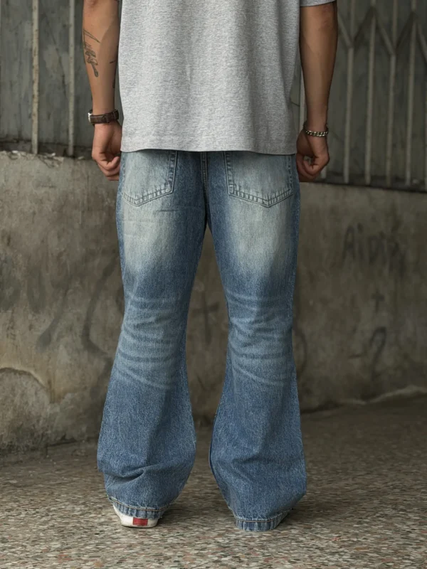 شلوار جین بوت کات آبی Bershka - Image 3